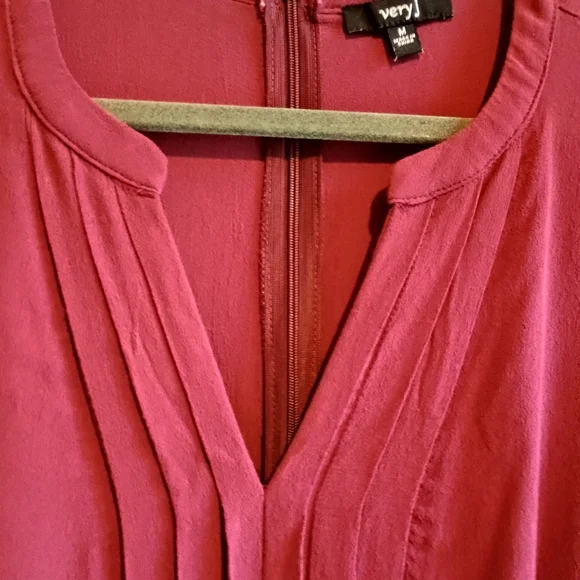 Very J Burgundy Romper M Long Sleeve Zip‎ Back Pockets Pleated Rayon Playsuit - Picture 8 of 14